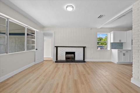 1306 S C Terrace, Lake Worth Beach FL - photo 6 of 16
