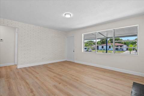 1306 S C Terrace, Lake Worth Beach FL - photo 7 of 16