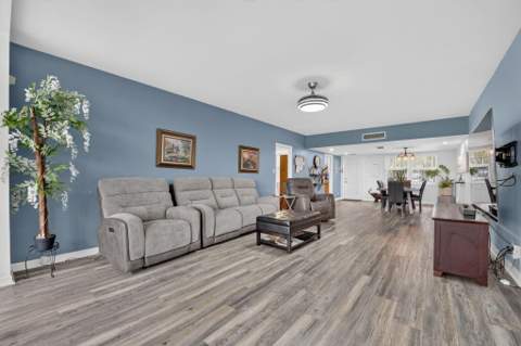 3960 Oaks Clubhouse #110, Pompano Beach FL - photo 14 of 52