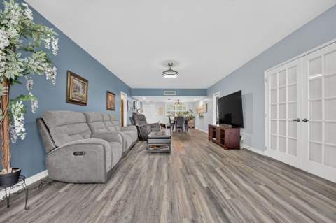 3960 Oaks Clubhouse #110, Pompano Beach FL - photo 15 of 52