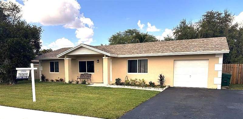 4 bedroom Single Family Residence at 12541 SW 10th Court, ORANGE TREE HOMES, Davie — photo 1