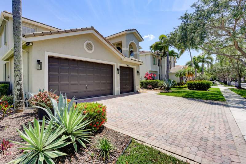 4 bedroom Single Family Residence at 19644 Estuary Drive, Saturnia, Boca Raton — photo 4