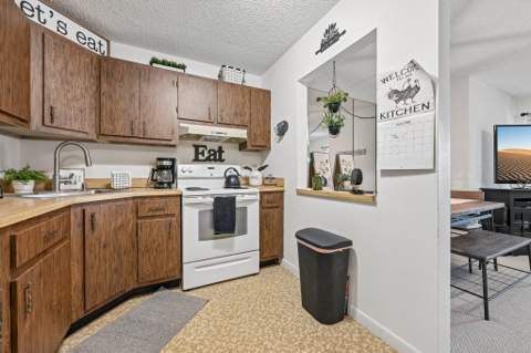 5901 Whispering Pine Way #C-2, Greenacres FL - photo 11 of 30