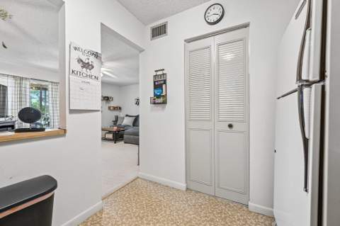 5901 Whispering Pine Way #C-2, Greenacres FL - photo 12 of 30