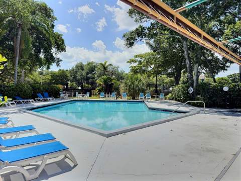 3017 N Oakland Forest Drive #308, Oakland Park FL - photo 23 of 30