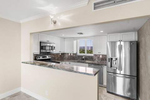 2505 S Ocean Boulevard #515, Palm Beach FL - photo 12 of 28