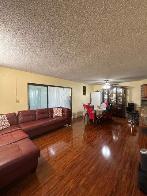 102 Pleasant Hill Lane, Tamarac FL - photo 21 of 25