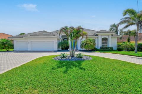 8091 SE Woodlake Lane, Hobe Sound FL - photo 6 of 84