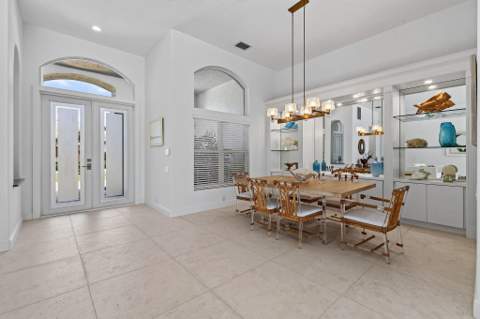 8091 SE Woodlake Lane, Hobe Sound FL - photo 18 of 84