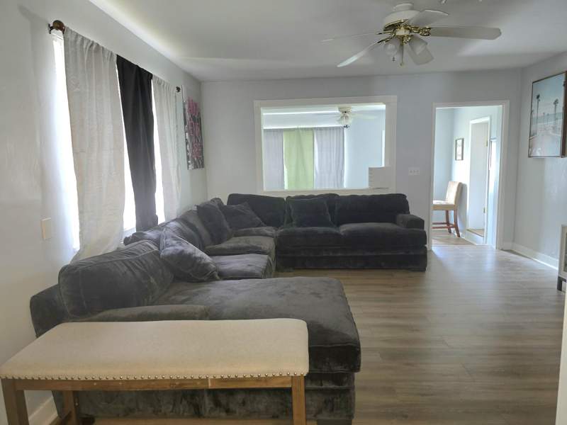 2 bedroom Single Family Residence at 2032 Fillmore Street, Hollywood, Hollywood — photo 4