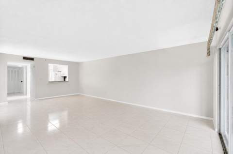 14111 Royal Vista Drive #310, Delray Beach FL - photo 11 of 76