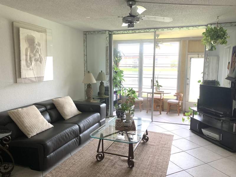 2 bedroom Condominium at 2801 N Pine Island Road #110, Sunrise Lakes 72 Condo, Sunrise — photo 4