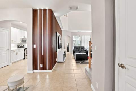 10487 SW West Park Avenue, FL - photo 7 of 47