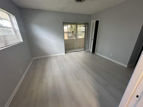 21 Salisbury A, West Palm Beach FL - photo 6 of 11