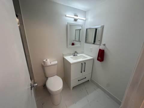 21 Salisbury A, West Palm Beach FL - photo 7 of 11