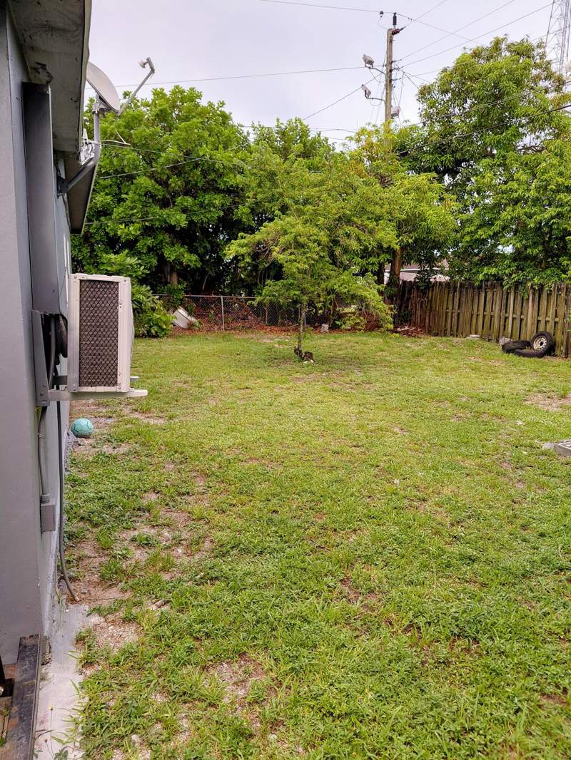 3 bedroom Single Family Residence at 3210 NW 18th Place, Westwood Park Sec 1, Lauderhill — photo 3