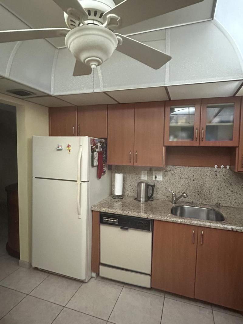 1 bedroom Condominium at 1833 S Ocean Drive #205, Plaza Towers North Condo, Hallandale Beach — photo 3