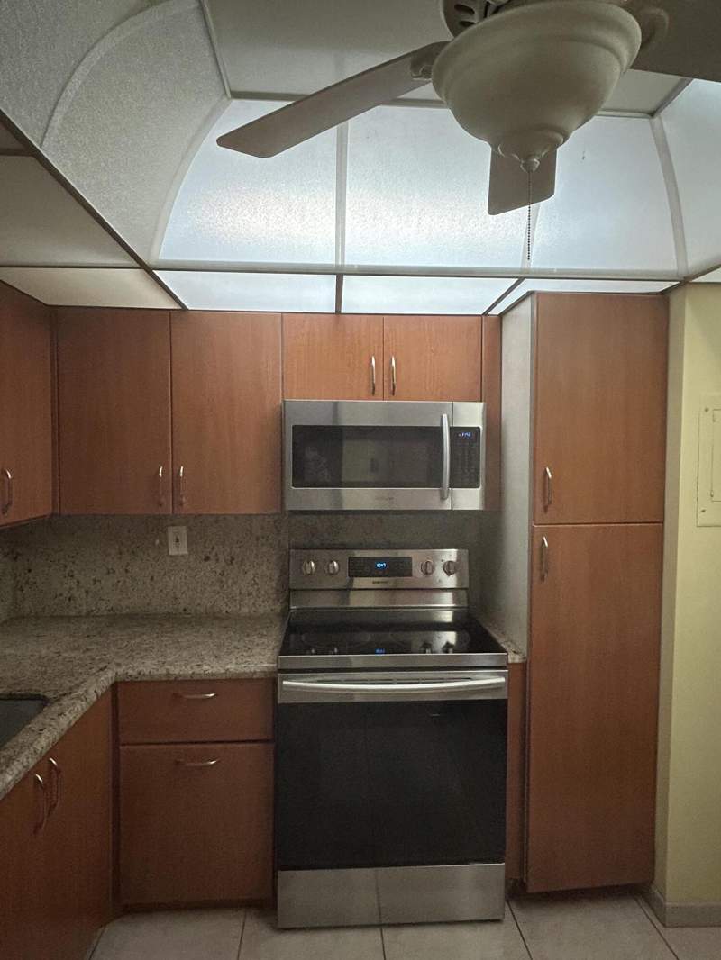 1 bedroom Condominium at 1833 S Ocean Drive #205, Plaza Towers North Condo, Hallandale Beach — photo 4