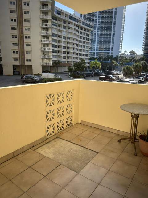 1833 S Ocean Drive #205, Hallandale Beach FL - photo 10 of 17