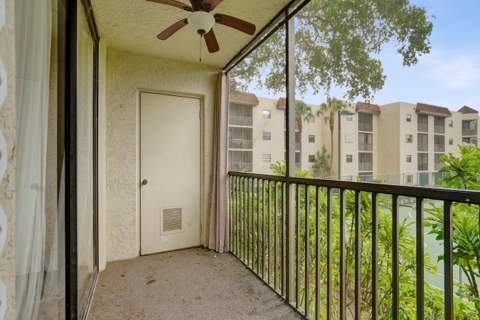 10451 W Broward Boulevard #205, Plantation FL - photo 10 of 14