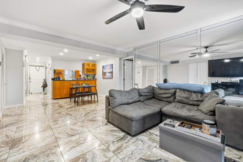 3 bedroom Condominium at 1319 E Hillsboro Boulevard #208, Hillsboro Cove Condo, Deerfield Beach — photo 4