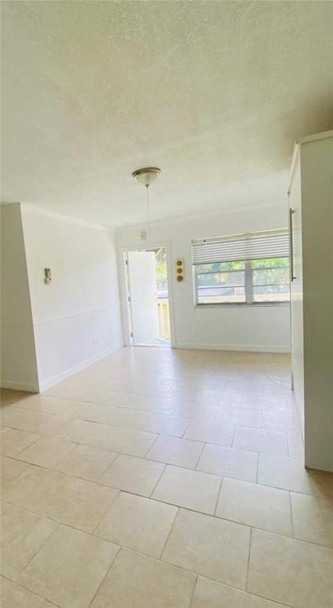 1450 Atlantic Shores Boulevard #212, Hallandale Beach FL - photo 6 of 14