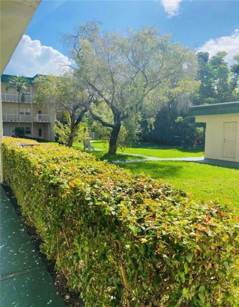 1450 Atlantic Shores Boulevard #212, Hallandale Beach FL - photo 11 of 14