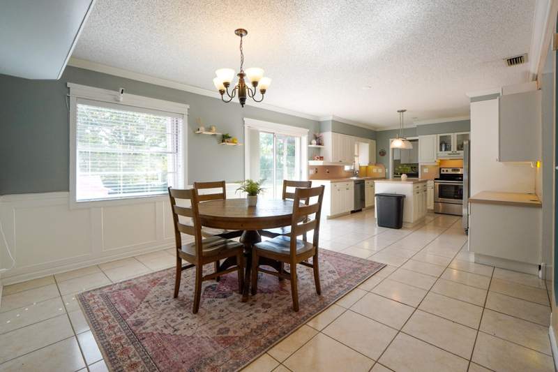 4 bedroom Single Family Residence at 120 Swan Parkway, Willows, Royal Palm Beach — photo 5