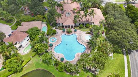 1753 NW 74th Way, Pembroke Pines FL - photo 15 of 38