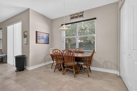 8135 Cantabria Falls Drive, Boynton Beach FL - photo 21 of 85