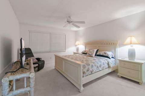 7880 SE Peppercorn Court, Hobe Sound FL - photo 23 of 66