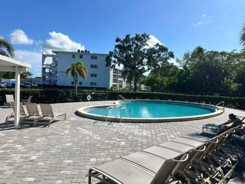 171 Markham H #171, Deerfield Beach FL - photo 7 of 9