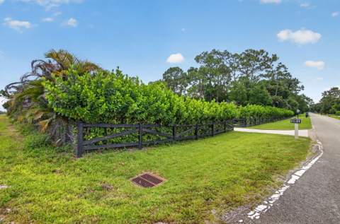 17968 Bridle Court, Jupiter Farms FL - photo 8 of 117