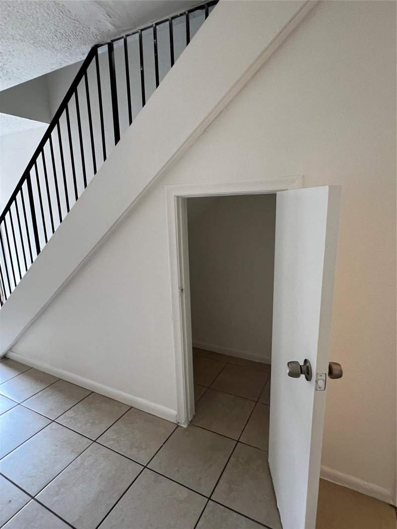 2 bedroom Condominium at 2442 NW 52nd Avenue, Century Garden Condo, Lauderhill — photo 4