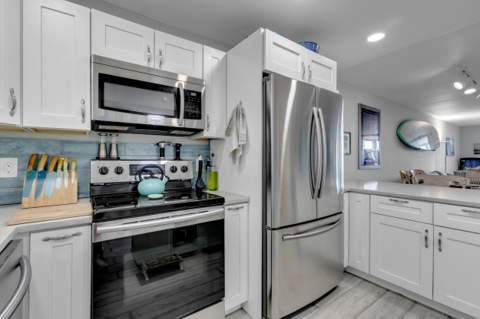 3100 NE 49th Street #503, Fort Lauderdale FL - photo 8 of 33