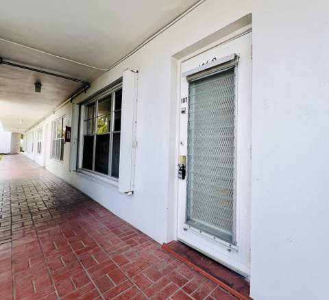 107 Wellington D, West Palm Beach FL - photo 8 of 15