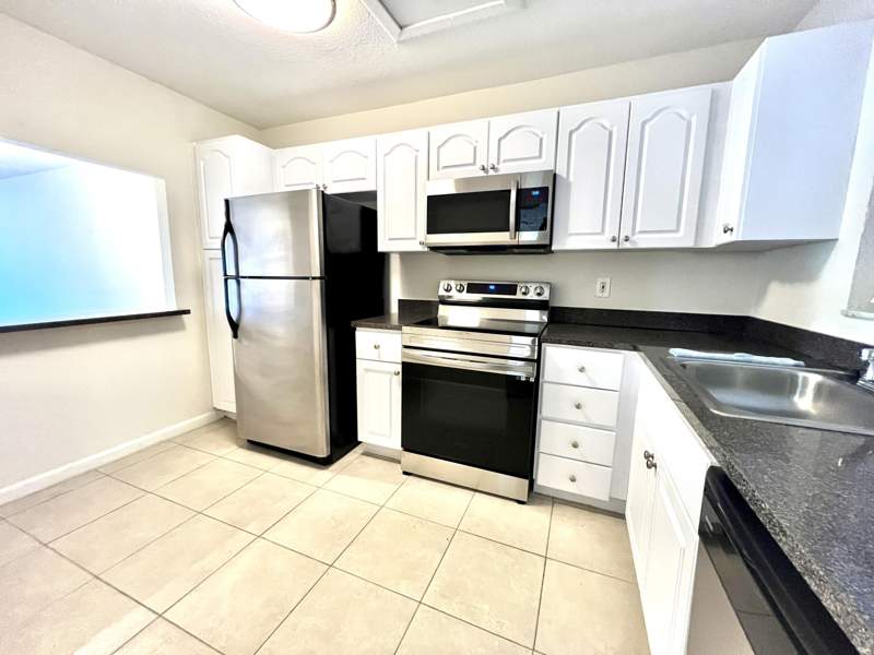 2 bedroom Condominium at 120 Sparrow Drive #Apt 302, Park View At Palm Beach Condo, Royal Palm Beach — photo 2