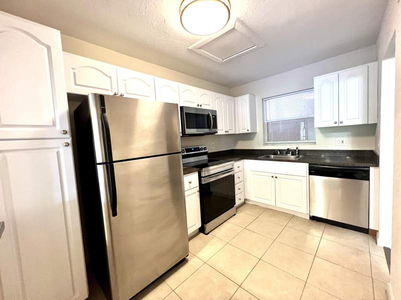 2 bedroom Condominium at 120 Sparrow Drive #Apt 302, Park View At Palm Beach Condo, Royal Palm Beach — photo 3
