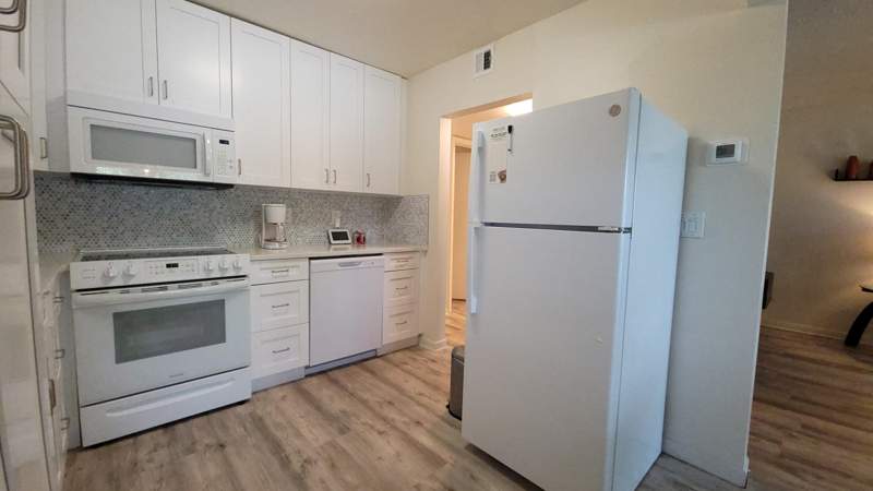 1 bedroom Condominium at 50 Plymouth F, Century Village, West Palm Beach — photo 3