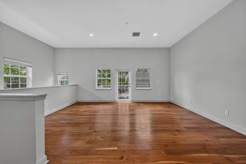 2700 NE 8th Avenue, Wilton Manors FL - photo 6 of 64
