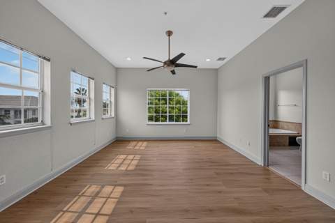 2700 NE 8th Avenue, Wilton Manors FL - photo 13 of 64