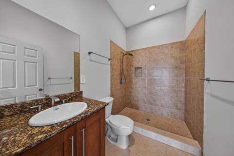 2700 NE 8th Avenue, Wilton Manors FL - photo 21 of 64