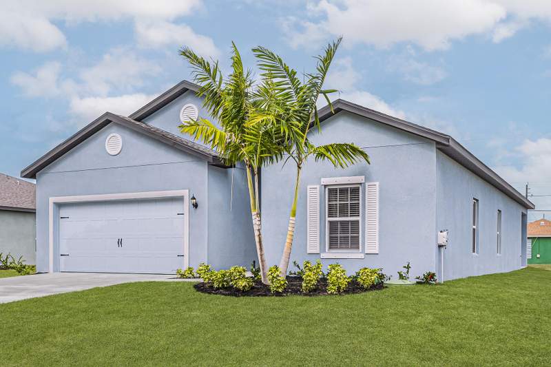 5 bedroom Single Family Residence at 5201 NW North Macedo Boulevard, Port St. Lucie, Port St. Lucie — photo 2