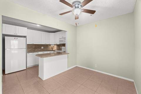 223 Pine Hov Circle #A-2, Greenacres FL - photo 7 of 38
