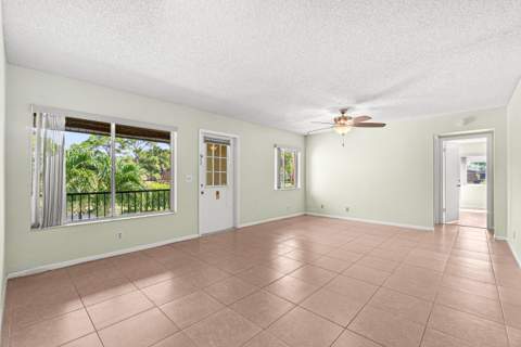 223 Pine Hov Circle #A-2, Greenacres FL - photo 9 of 38