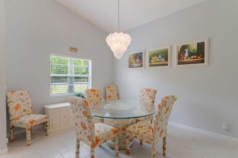 5487 Crystal Anne Drive, West Palm Beach FL - photo 9 of 49