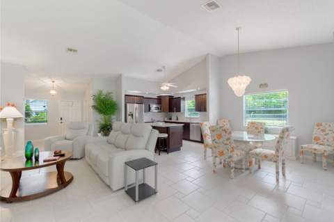 5487 Crystal Anne Drive, West Palm Beach FL - photo 12 of 49