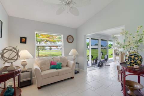 5487 Crystal Anne Drive, West Palm Beach FL - photo 13 of 49
