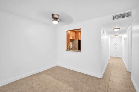 1021 Mockingbird Lane #303, Plantation FL - photo 14 of 31