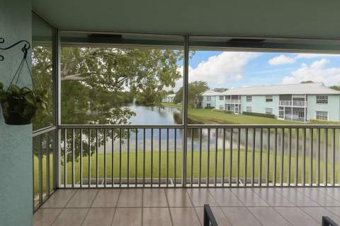 1106 Swan Lake Circle, Port St. Lucie FL - photo 18 of 19